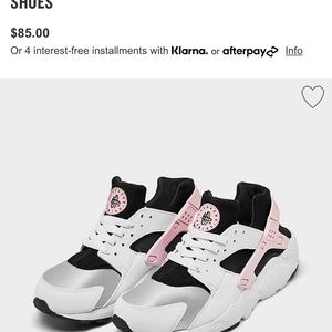 Nike Huaraches girls shoes